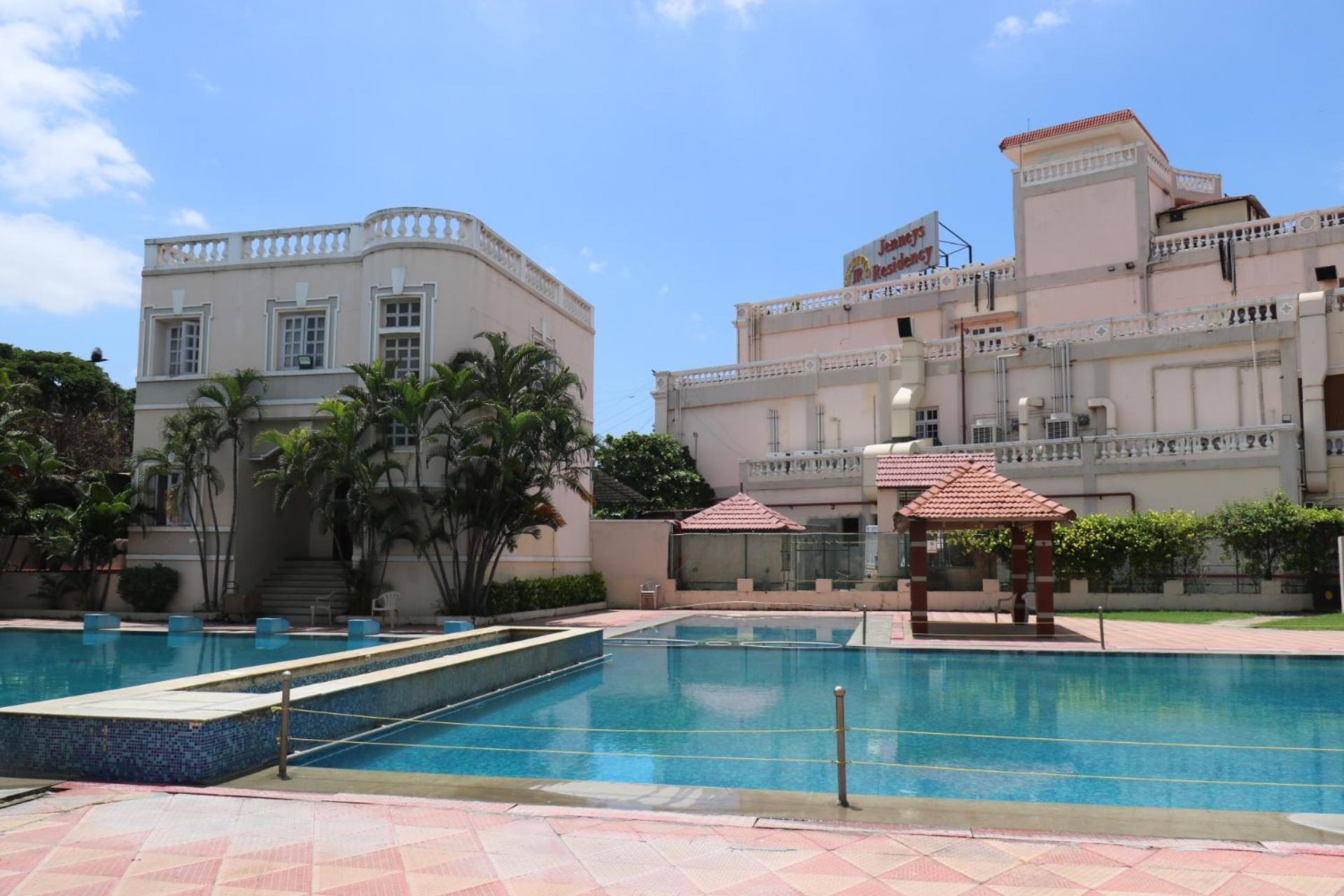 Jenneys Residency Hotel Coimbatore Bagian luar foto