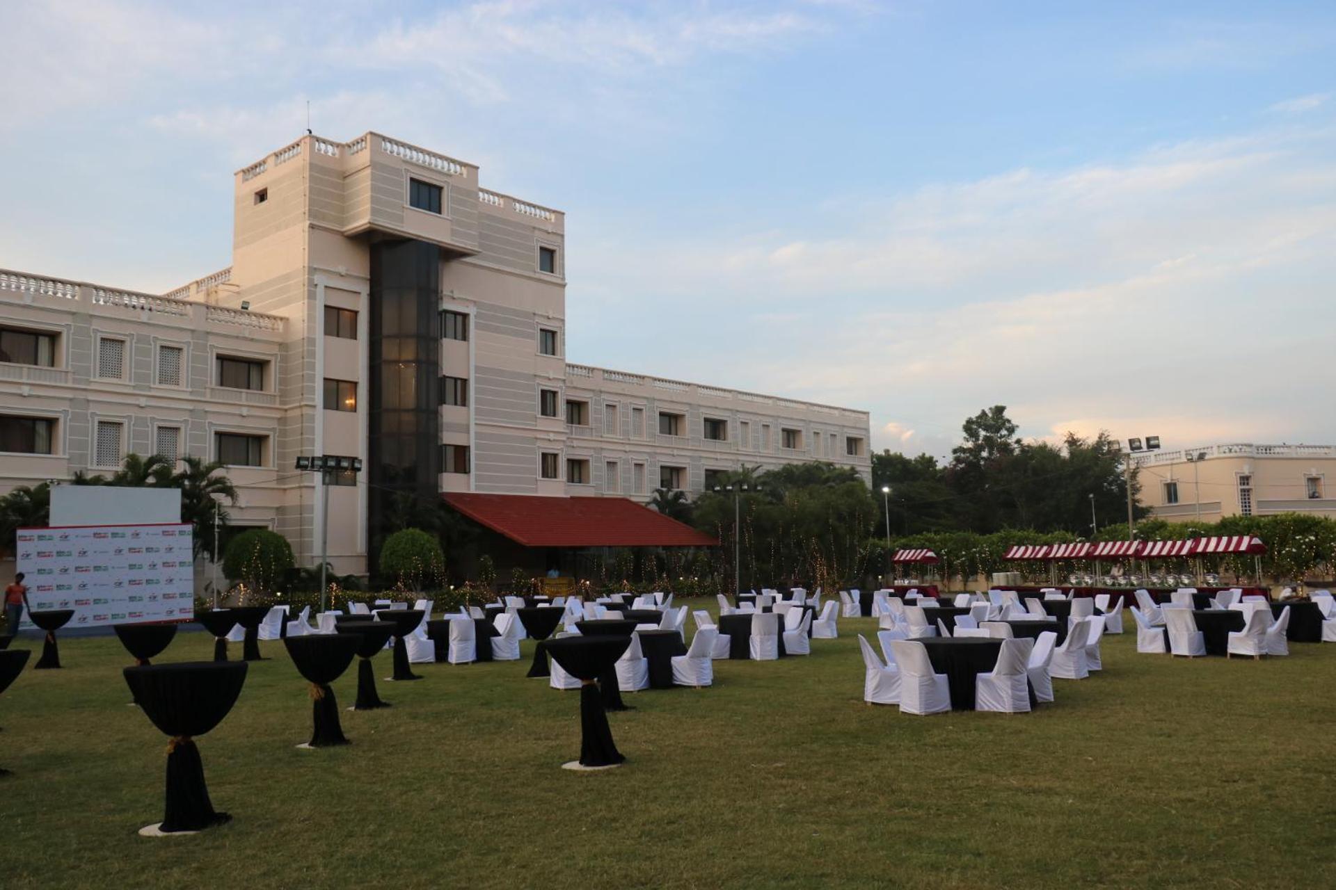 Jenneys Residency Hotel Coimbatore Bagian luar foto